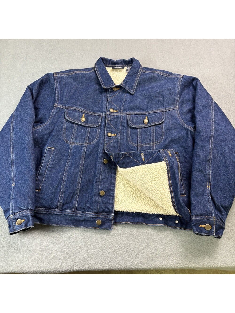 Vintage Wrangler Denim Jean Trucker Jacket Size Large Sherpa Lined